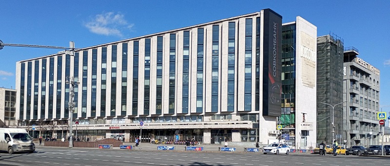 Медиафасад Тверская 18к1 Известия